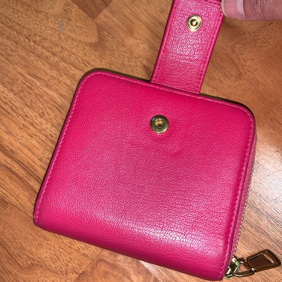 Authentic YSL Belle Du Jour Compact Wallet - Picture 7 of 15